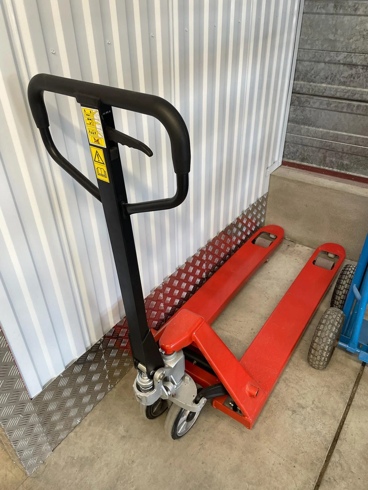 garde-meuble-tours55