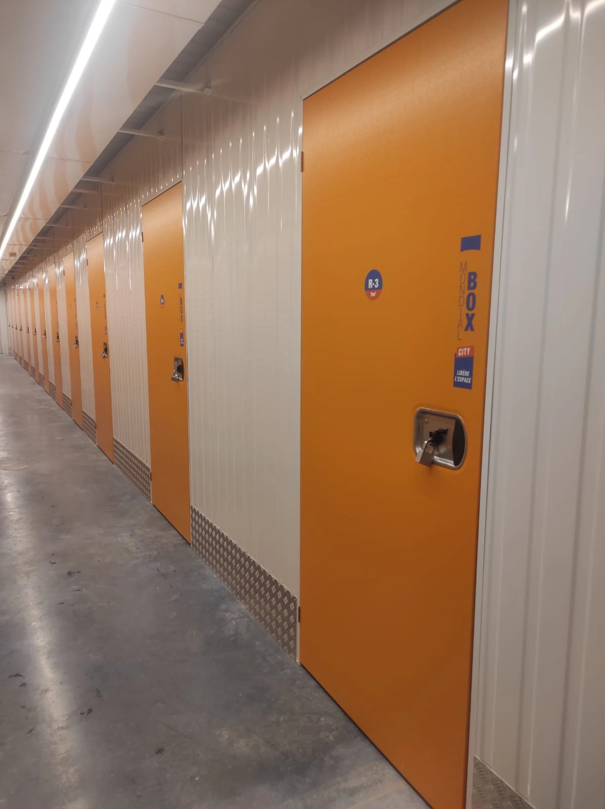 garde-meuble-orchamps-vennes-3